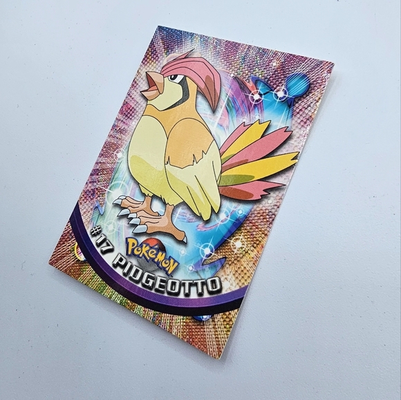 Pokemon 1999 TOPPS Pidgeotto #17 Blue Logo TV Animation Edition Card - Picture 2 of 4